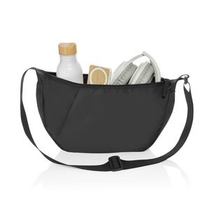 XD Collection P763.51 - Crossbody Crescent XL z RPET AWARE™  ve tvaru půlměsíce
